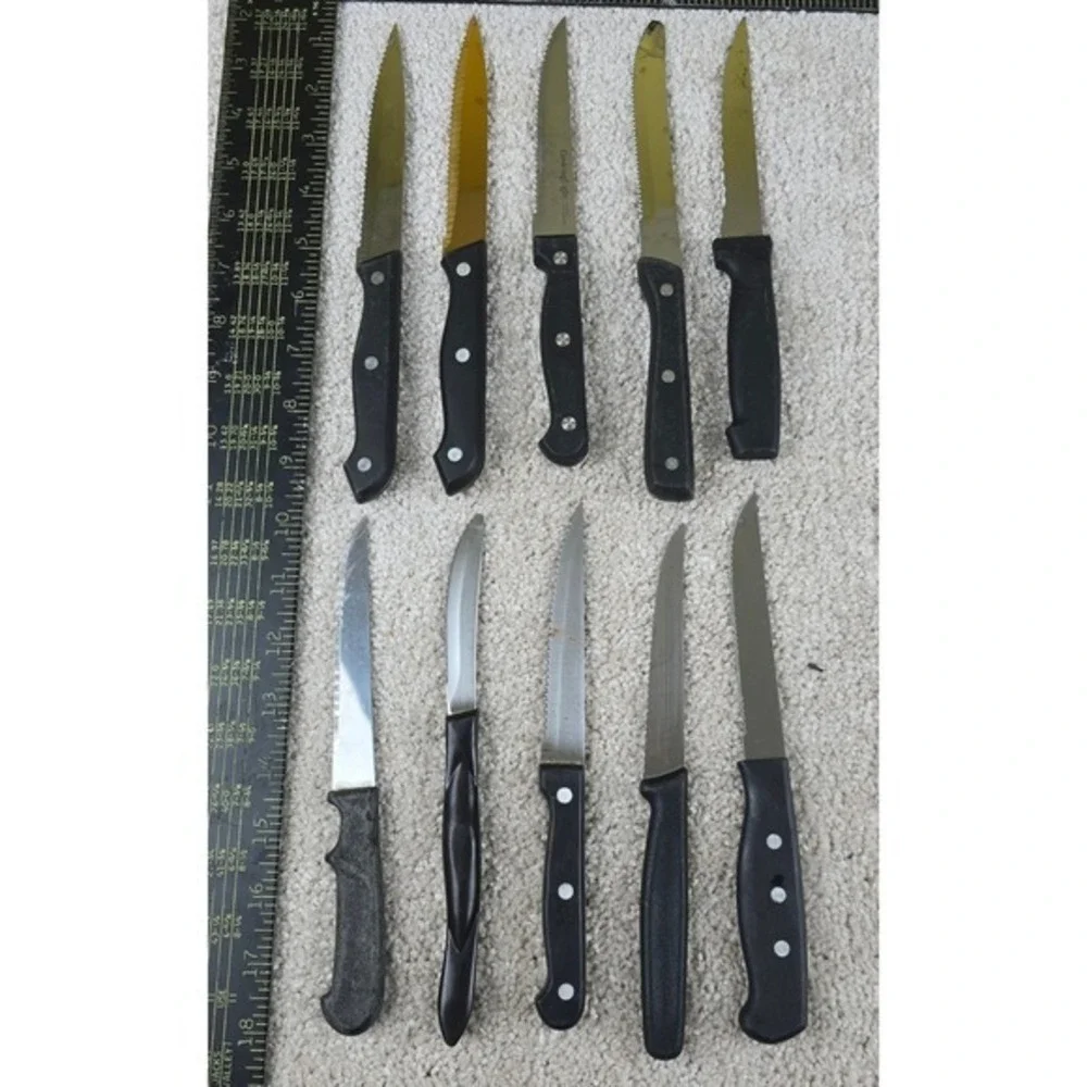 Lot of 10 used serrated steak knives Mixed Lot